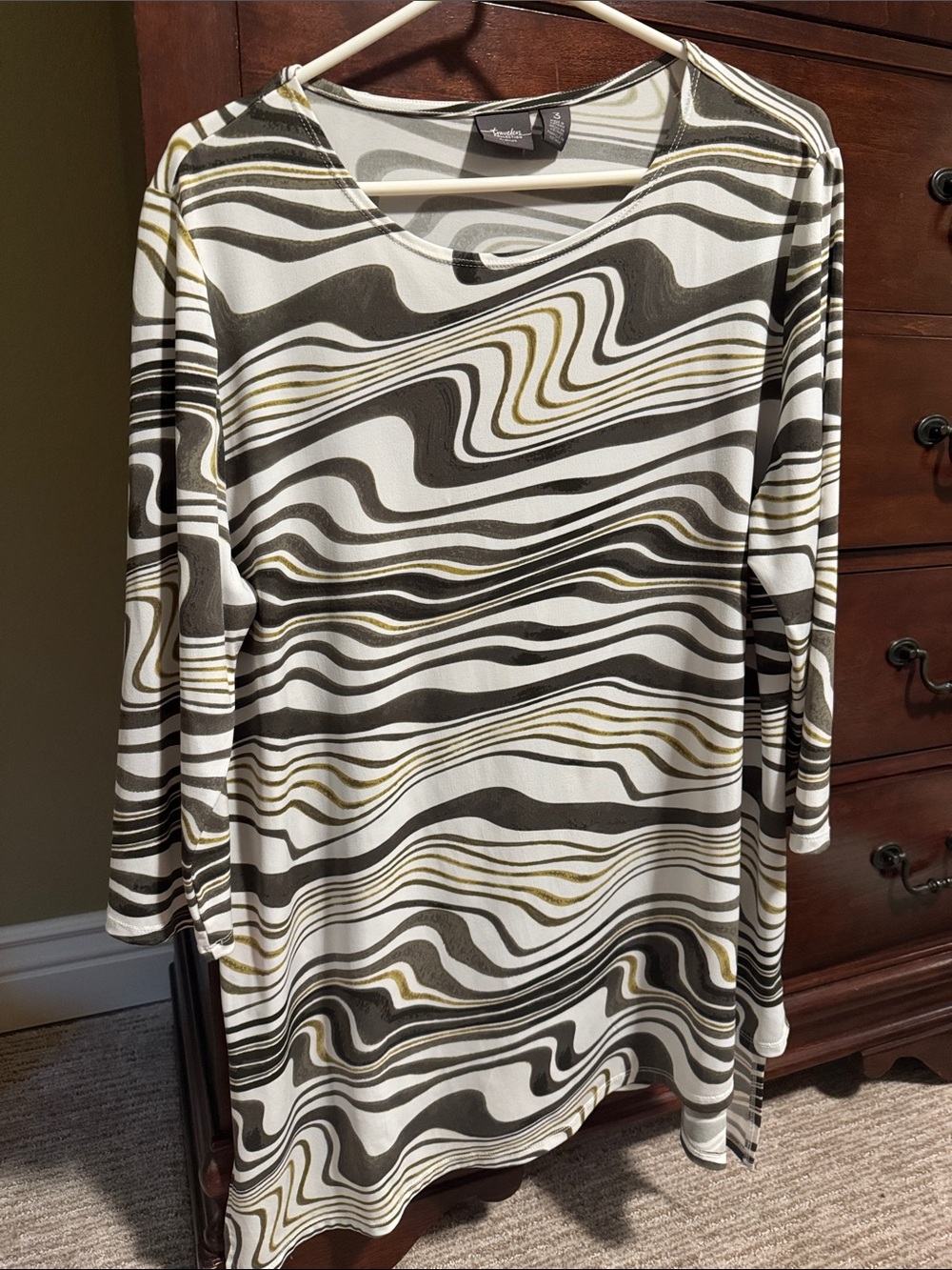 Chico’s Travelers Collection 3/4 Sleeve Top